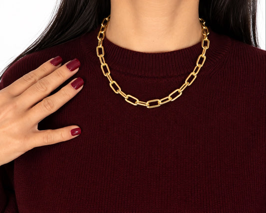 Collana Nodo Gold indossata