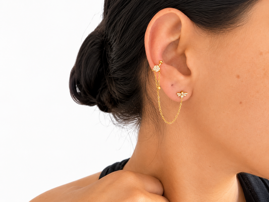 Earcuff Miel Gold indossato